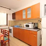 With A Parking Space - 7282 Apartamento