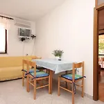 With A Parking Space - 7282 Apartamento